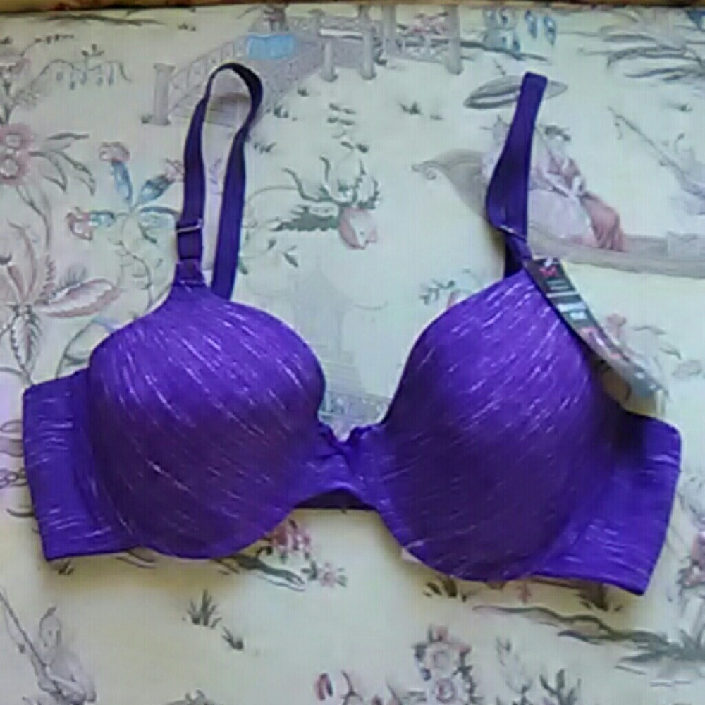 Madenform Stay in Place Demi Bra